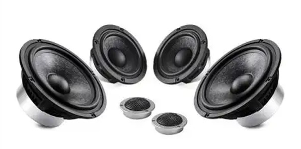 深圳客户携蓝牙音箱到访我司进行喇叭测